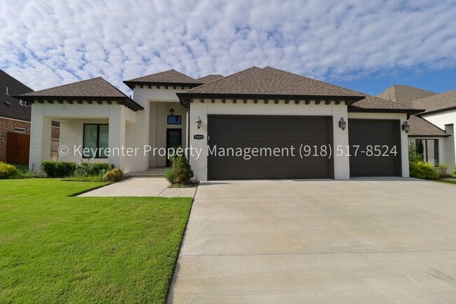 Building Photo - COMING SOON! Marvelous and Modern 3 Bed/ 3.5 Bath Home in South Broken Arrow!