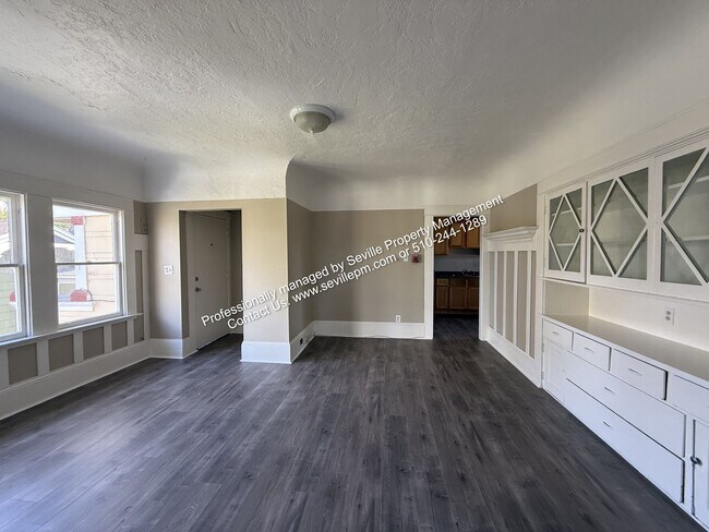 Photo - 18th St Unit E