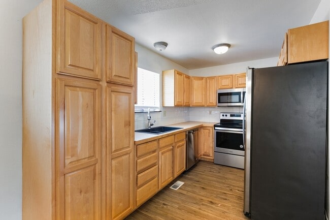 Photo - 729 Parkview Mountain Dr