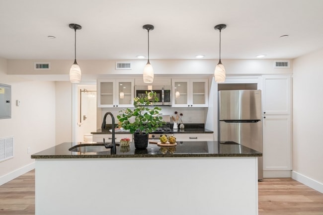 Photo - 18 Whitney Ave