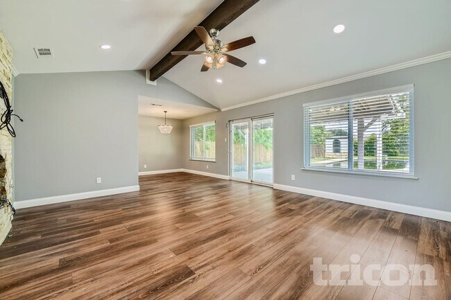 Photo - 7549 David Dr