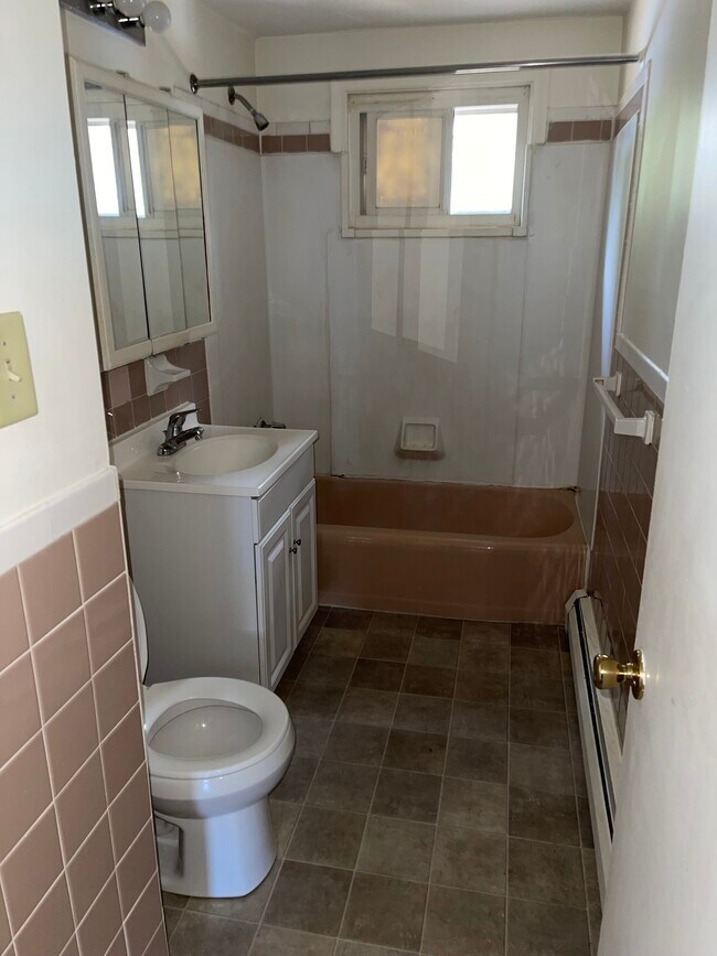 Photo - 340 Park Ave Unidad C