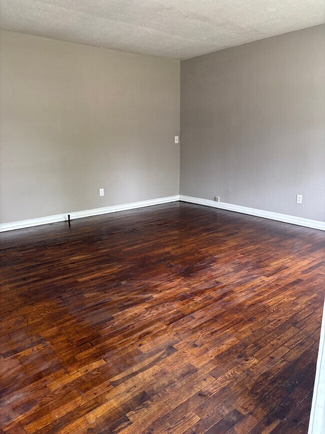 Photo - 959 Norris St