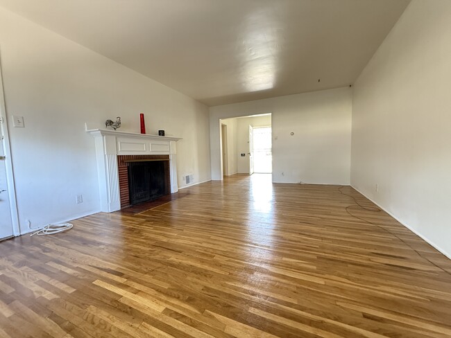 Photo - 1333 E Colton Ave House
