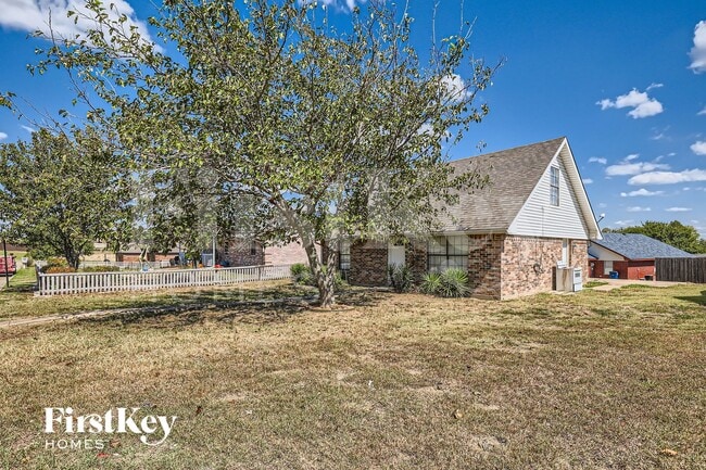 1013 Weiss Ave