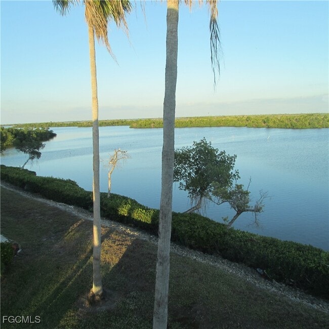 Building Photo - 5371 Blue Crab Cir Unit 1