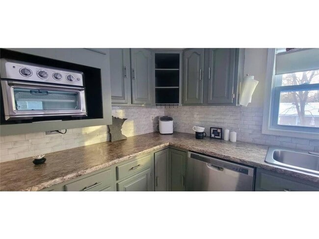 Photo - 16477 21st St S