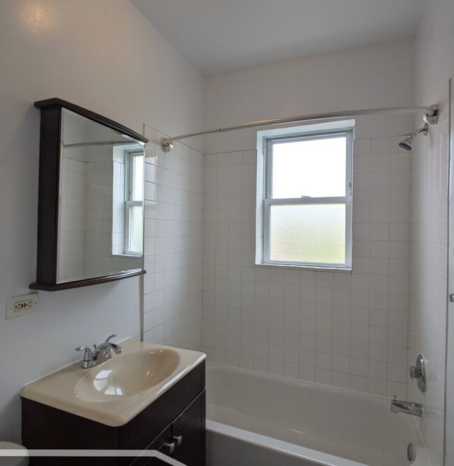 Photo - 1627 N Humboldt Blvd