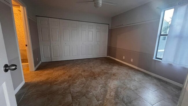 Photo - 14 N Crossings Cir
