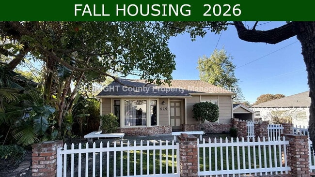 Building Photo - AVAILABLE JULY - 4 Bedroom / 2 Bathrooms