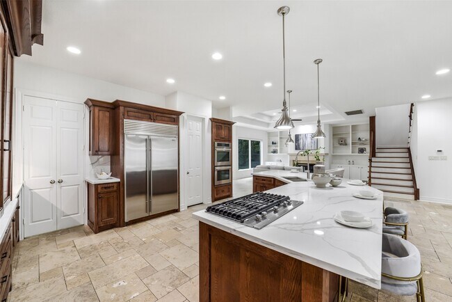Photo - 910 Peachwood Bend Dr