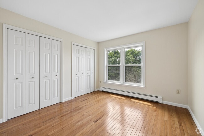 3BR, 1.5BA - 995SF - Third Bedroom