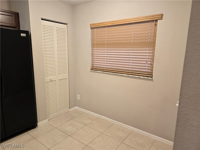 Photo - 605 Squire Cir Unit 203