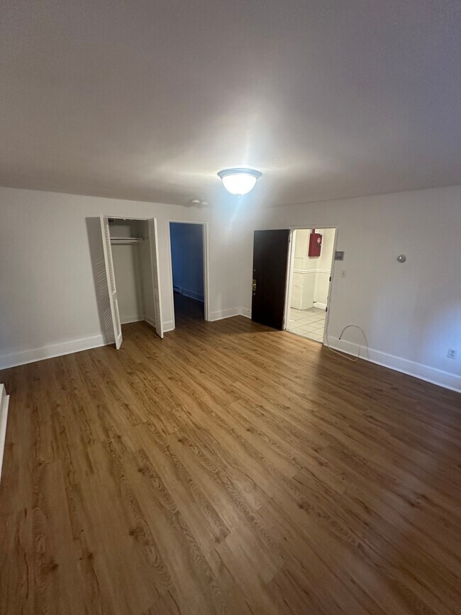 63 Selkirk Rd Unit 2