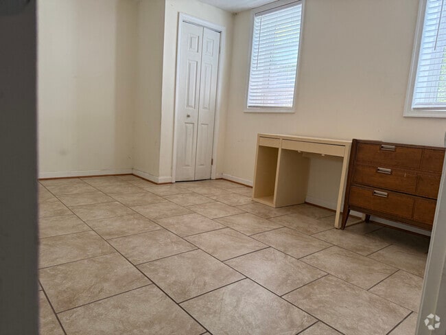 Building Photo - 12806 Colby Dr Rental