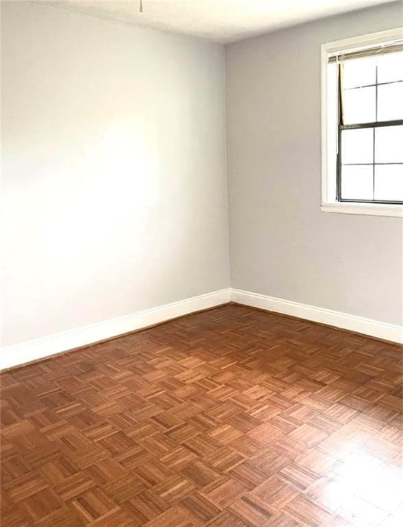 Photo - 1443 Oxford Rd NE