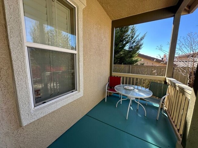 Photo - 2340 Hickory Hill Way