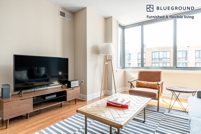 Photo - 415 L St NW Unit SI FL13-ID204