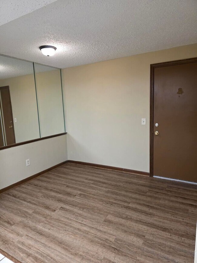 Photo - 1-Bedroom, 1-Bath Unit 60-4