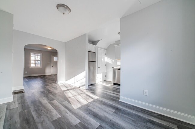 Photo - 1435 Dartmouth Ave
