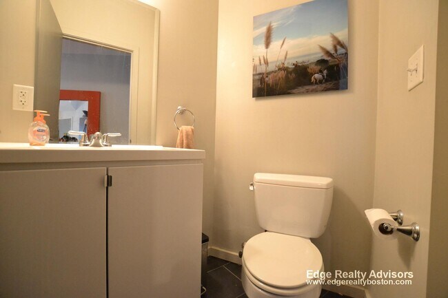 Photo - 51 Glenville Ave