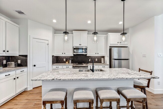 Photo - 16331 Placid Strm St