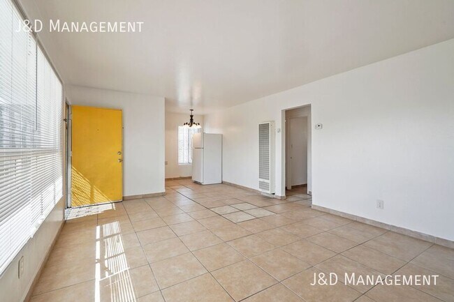 Photo - 824 47th St Unit C