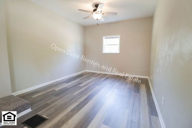 Photo - 317 W Masterson Ave