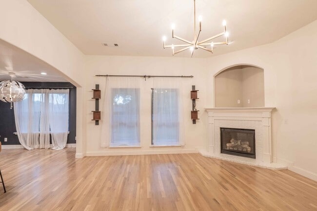 Photo - Large 3 Bed 2 Bath House in Broken Arrow - Available Mid March
