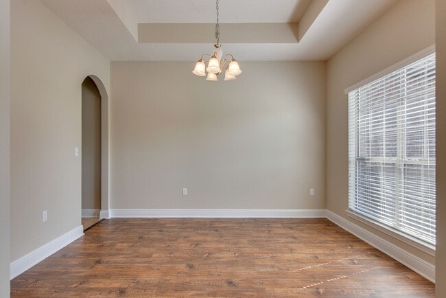 Photo - Spacious 4-Bedroom Home - Winners Gait