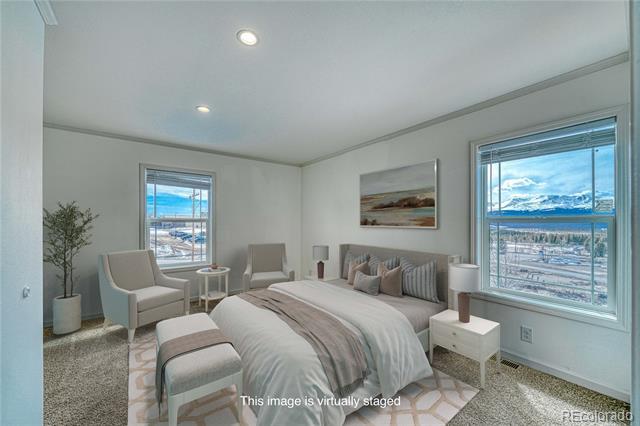 Photo - 902 W 6th St