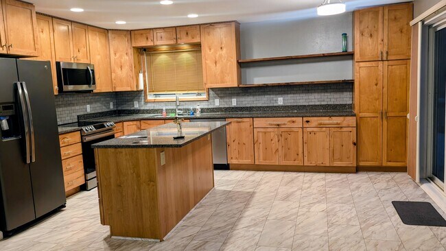 Photo - 1240 Joyce Dr