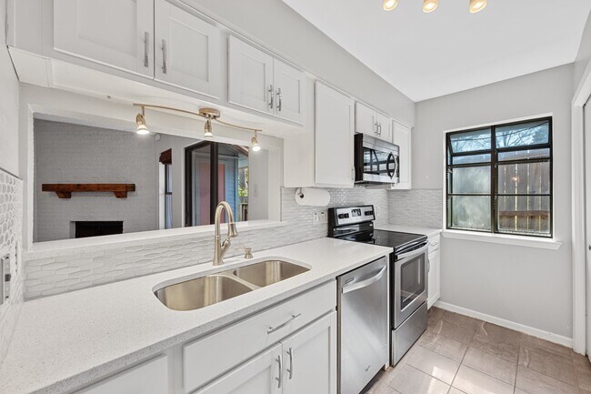 Photo - 3815 Menchaca Rd Unidad 38