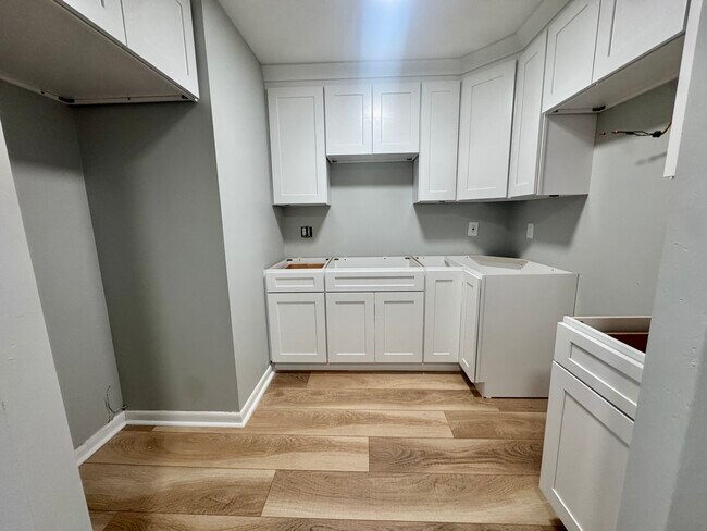 Photo - 837 River St Unit 5