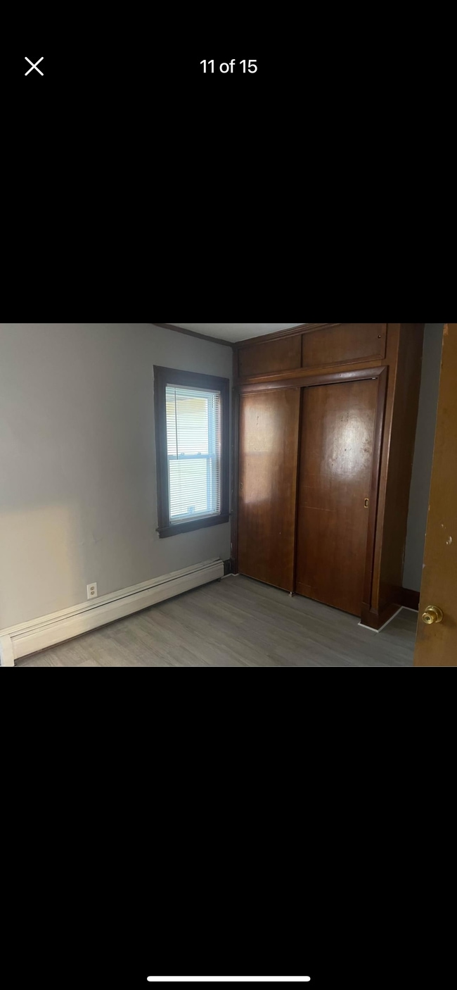 Bed - 168 E Main St Unit 1