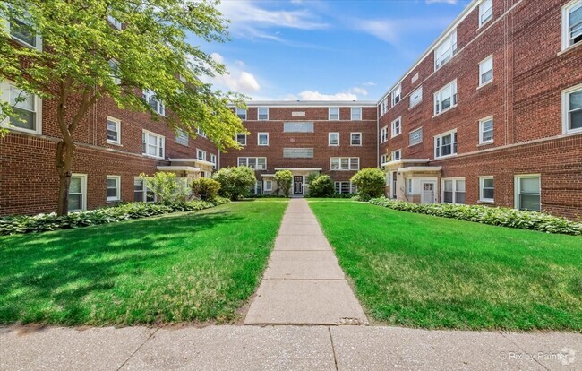 Building Photo - 2731 W Berwyn Ave Rental