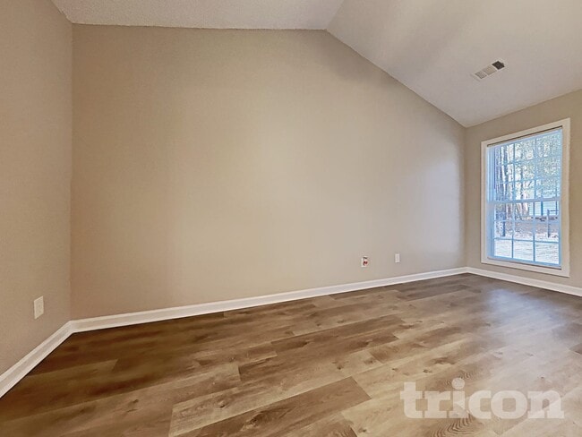 Photo - 1607 Amalie Dr