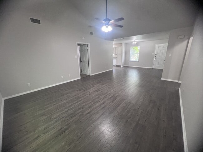 Photo - 2242-2244 Eastman Ave