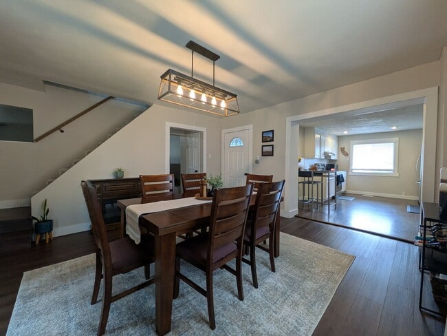 Photo - 151 Singleton Dr