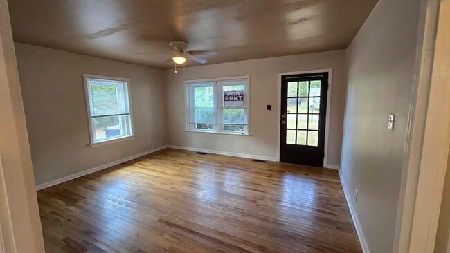 Photo - 154 Morningside Ln