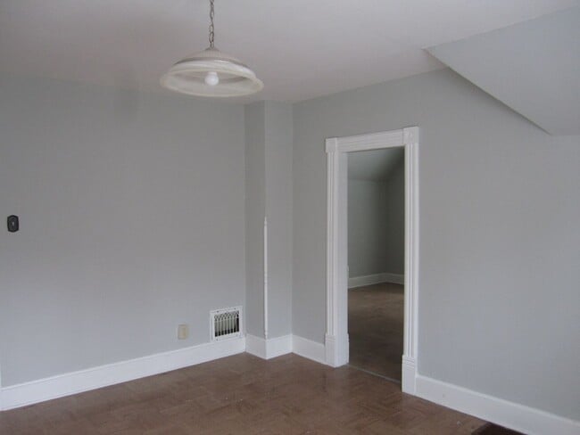 Photo - 4 Bedroom house; Close to downtown Mankato!