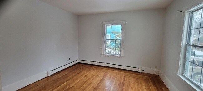 Photo - 158-160-160 Roslindale Ave Unit 1