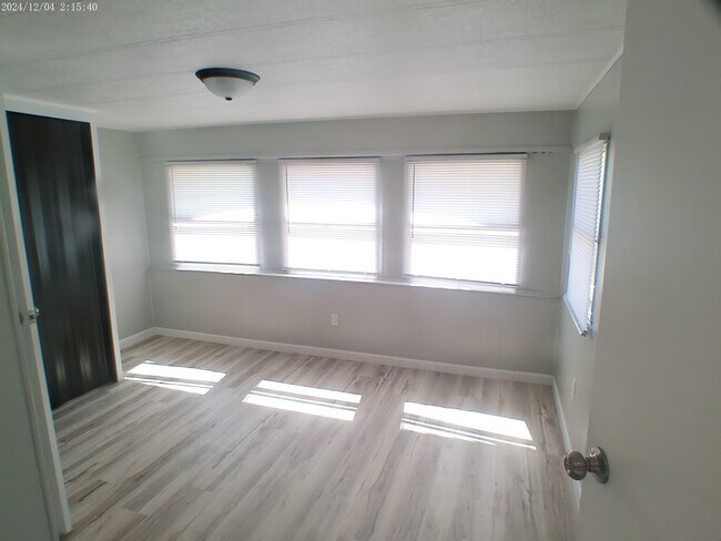 Photo - Centralia Estates