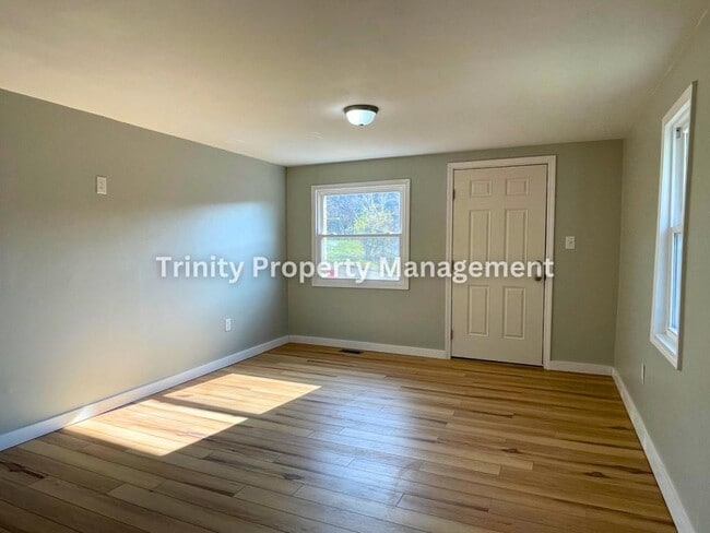 Photo - 99 Linden Ave