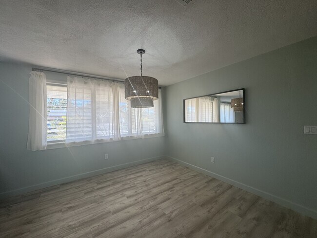 Photo - 208 Myrtle Ave