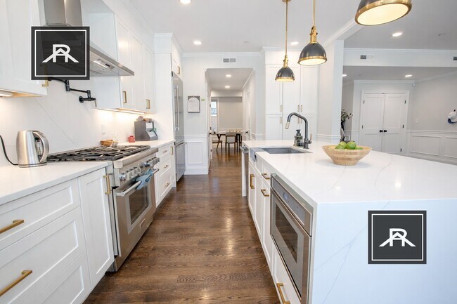 Photo - 128 Longwood Ave Unit 2