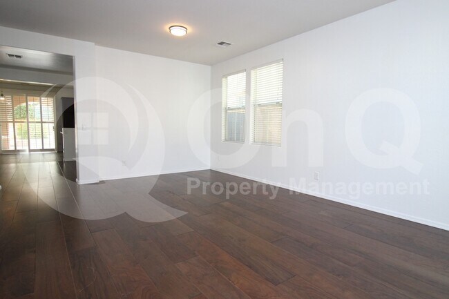 Photo - 9134 S Roberts Rd
