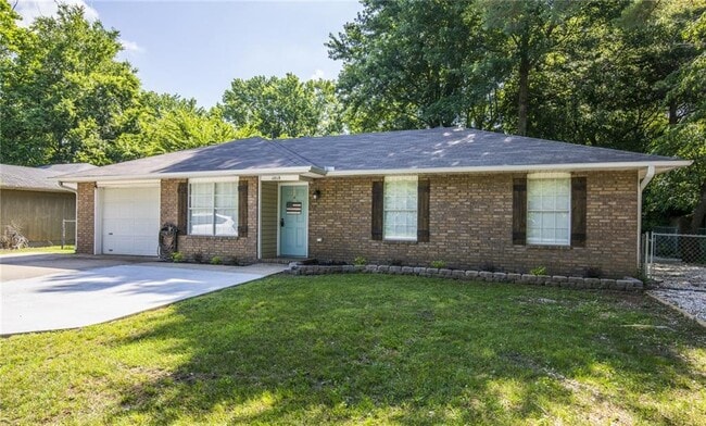 1018 N Lonnie Ave