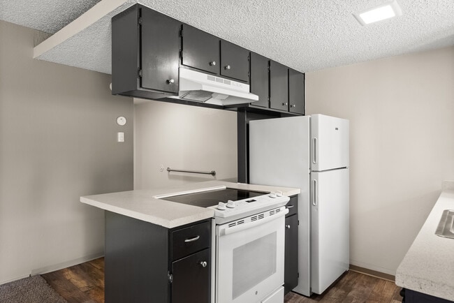 Capitol Club Apartments