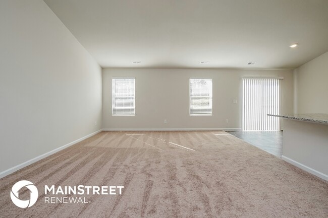 Photo - 205 Indian Summer St